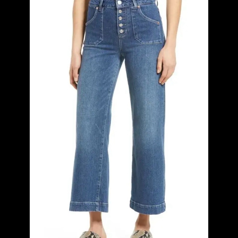 PAIGE Denim Wide Leg Jeans with Button Detail. Size 29